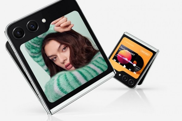 Samsung Galaxy Z Flip5 с подобрения в малкия дисплей!