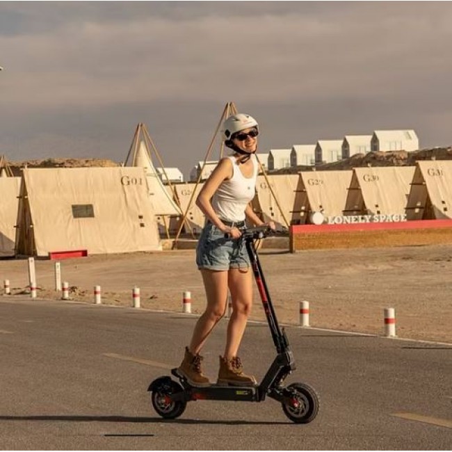 Електрическата тротинетка KuKirin G2 Ultra Electric Scooter