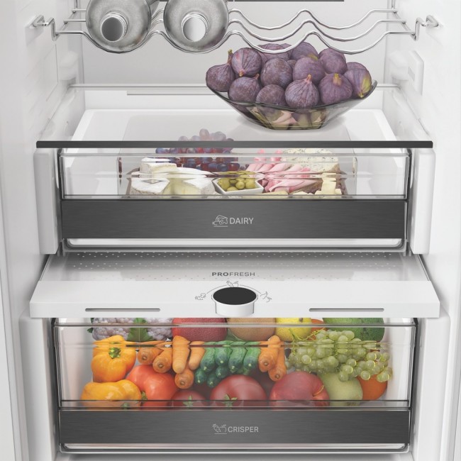 Хладилник за вграждане Whirlpool WHK2 5322 B4E