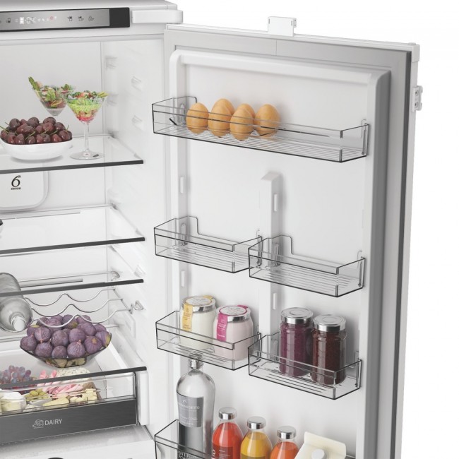Хладилник за вграждане Whirlpool WHK2 5322 B4E