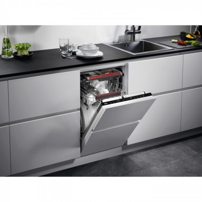 Съдомиялна машина за вграждане AEG FSE73527P 