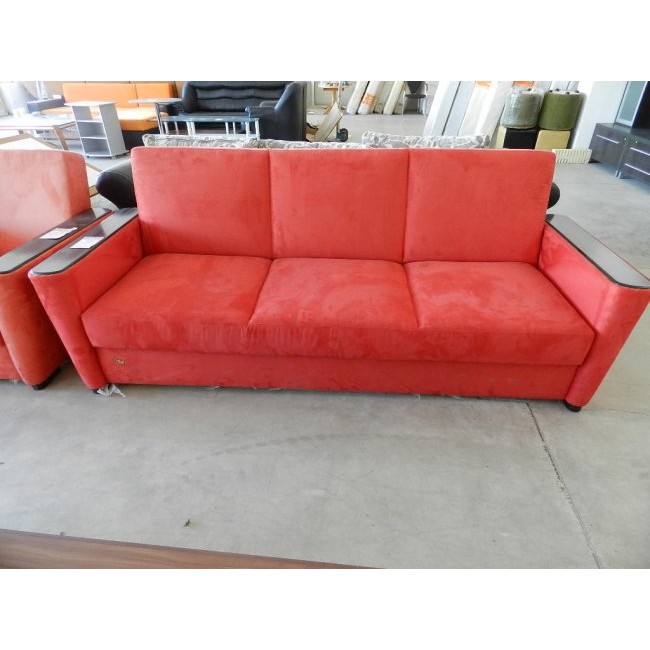 Аксага Канапе Моника