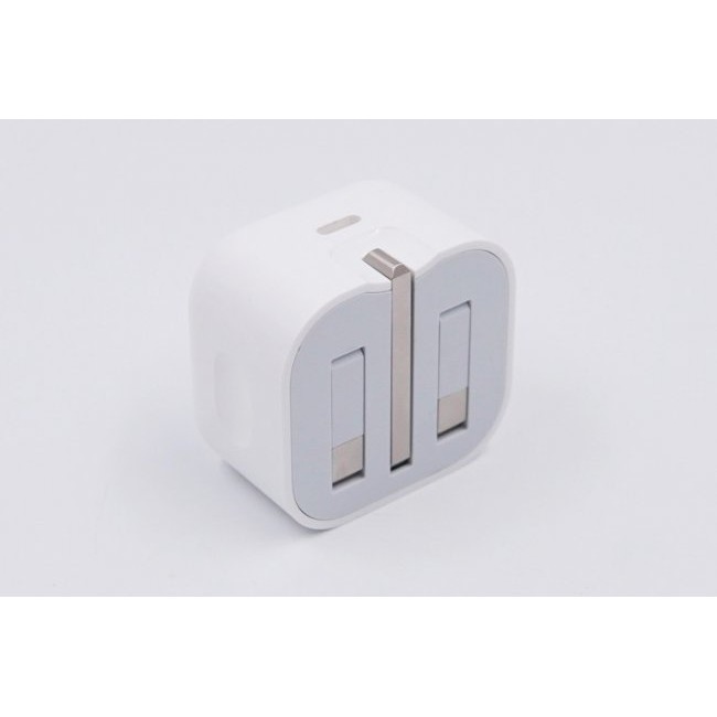 Зарядно устройство Apple 18W USB-C Power Adapter