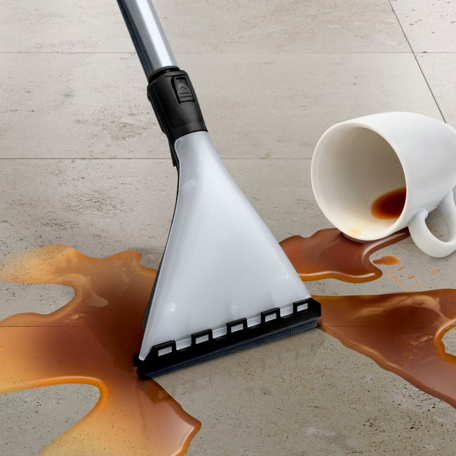 Перяща прахосмукачка Bosch BWD41740