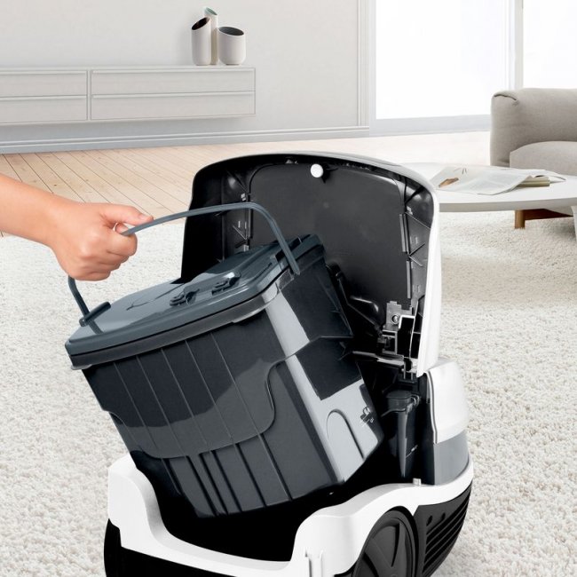 Перяща прахосмукачка Bosch BWD41740