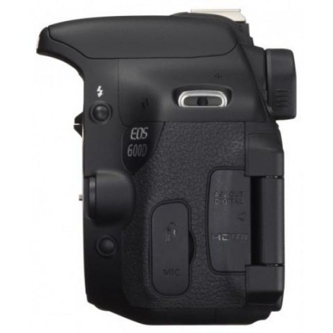 Фотоапарат Canon EOS 600D + обектив CANON EF-S 18-55mm f/3.5-5.6 IS II
