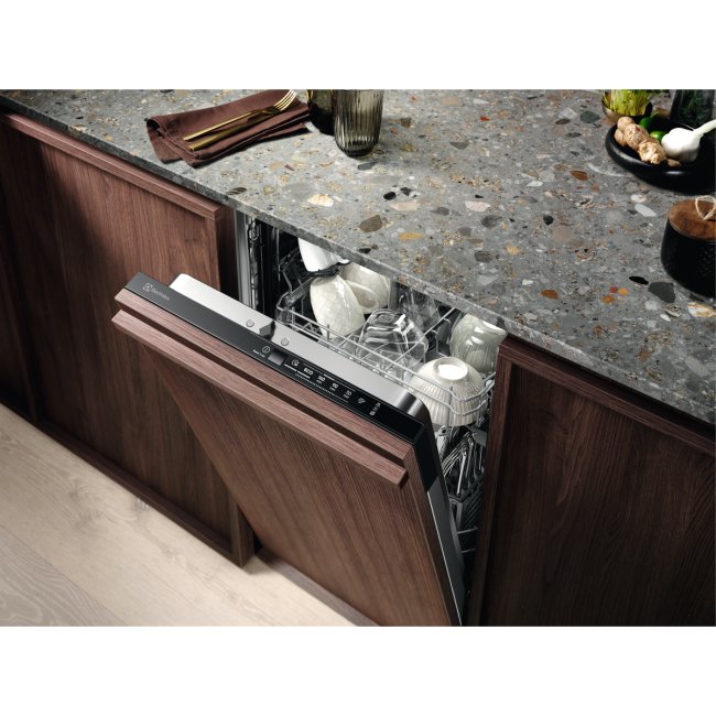 Съдомиялна машина за вграждане Electrolux EEA12100L