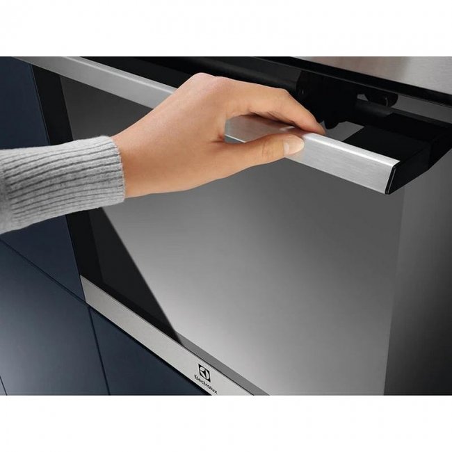 Фурна за вграждане Electrolux EOF3H40BX