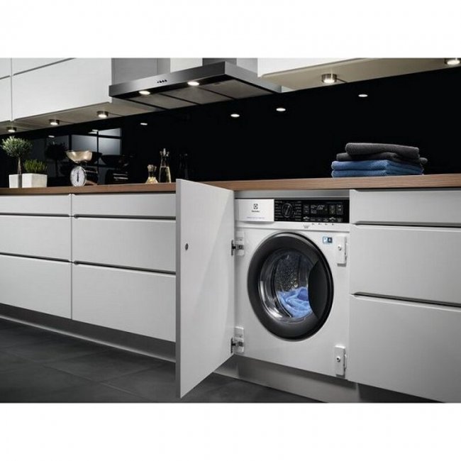 Пералня за вграждане Electrolux EW7W368SI