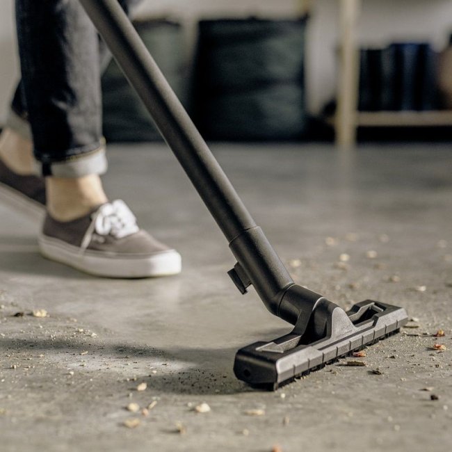 Стандартна прахосмукачка KARCHER WD 4 V-20/5/22 Прахосмукачка за сухо и мокро почистване