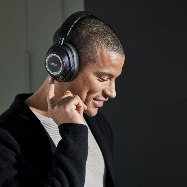 Слушалки Mark Levinson No 5909 Premium Wireless Headphones with ANC - ЧЕРЕН -- BLACK