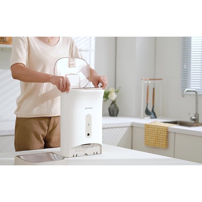 PetWant F11-C Automatic food dispenser