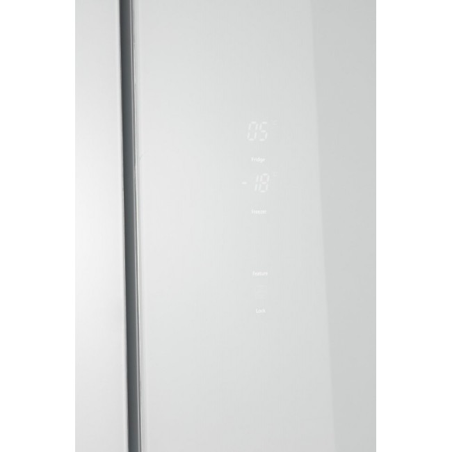 Хладилник Tesla RM5600FSNWE