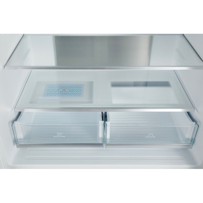 Хладилник Tesla RM5600FSNWE