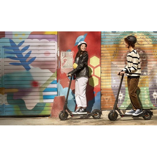 Електрически скутер Xiaomi Mi Electric Scooter Essential