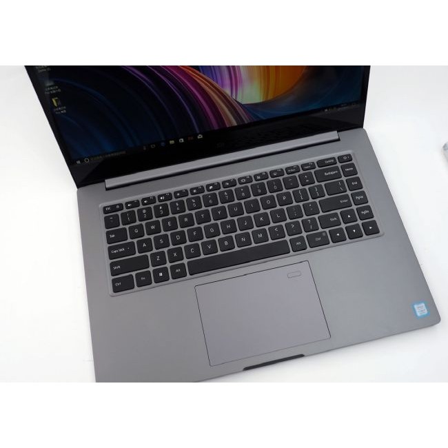 Лаптоп Xiaomi Mi Notebook  Pro I7 15.6"   256GB/8GB RAM