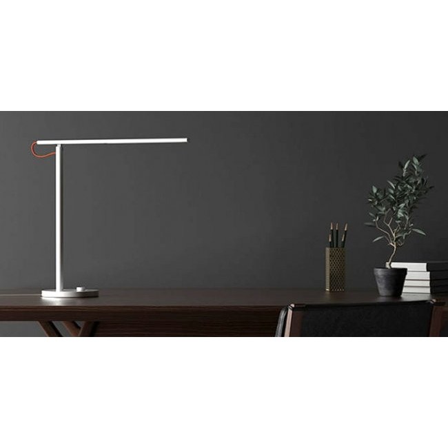 Настолна лампа Xiaomi Mi Smart LED Desk Lamp 1S