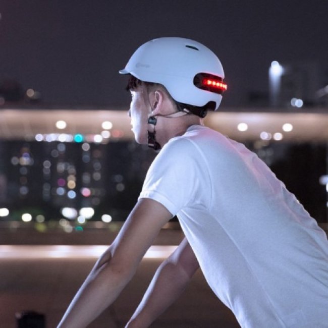 Аксесоар за велосипед Xiaomi Smart4u Waterproof Bicycle Smart Flash Helmet каска