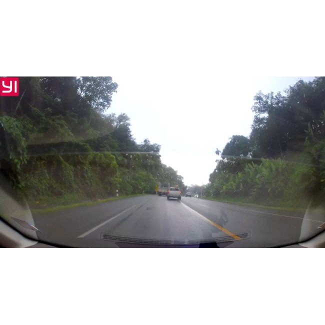 Видеонаблюдение Xiaomi Yi Smart Dash Camera Car DVR