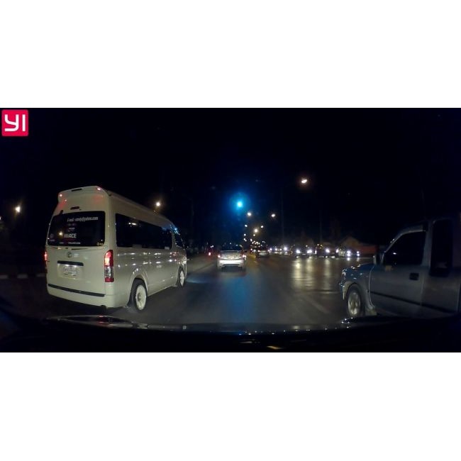 Видеонаблюдение Xiaomi Yi Smart Dash Camera Car DVR