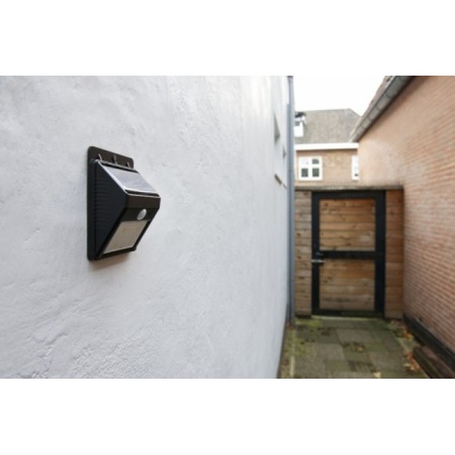 Соларна лампа Xtorm Solar AG103